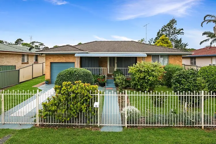 8 Camden Street, Harristown QLD 4350