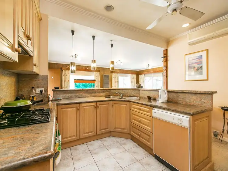 Third view of Homely house listing, 2 Nette Court, Moorabbin VIC 3189