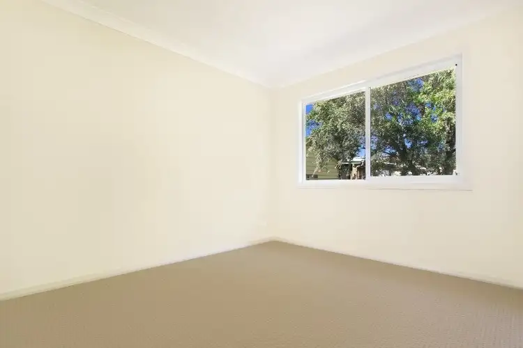 Sixth view of Homely villa listing, 2/5 Albert Street, Unanderra NSW 2526