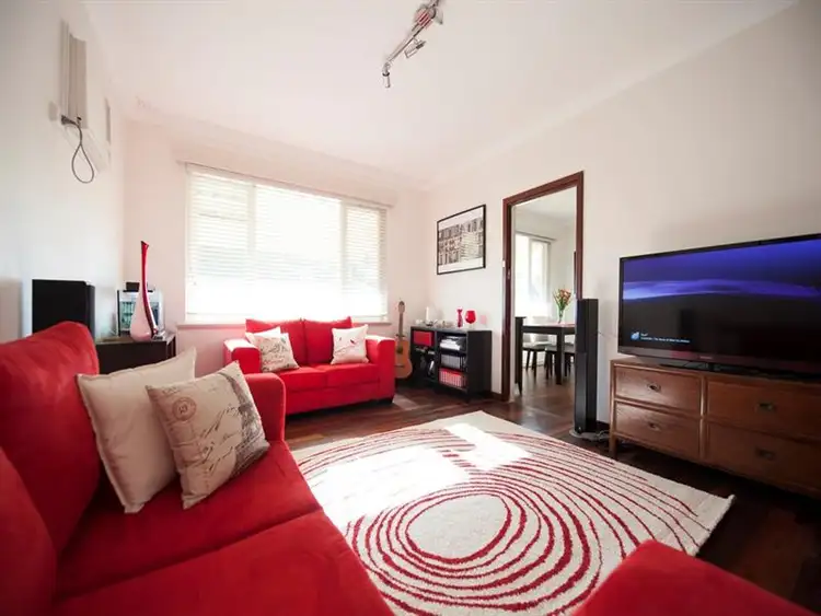 8 Hampton Square East, Morley WA 6062