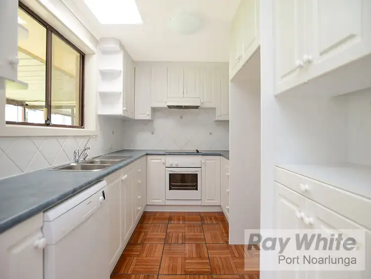 Fifth view of Homely house listing, 8 Cashel Court, Huntfield Heights SA 5163