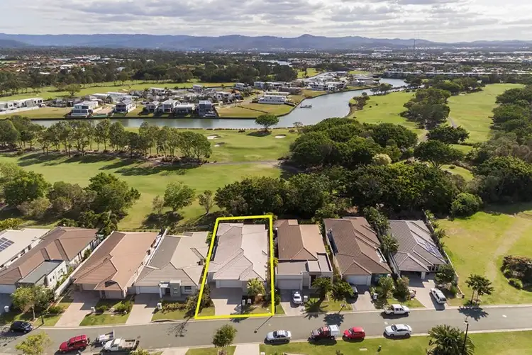 9118 Peter Senior Drive, Hope Island QLD 4212