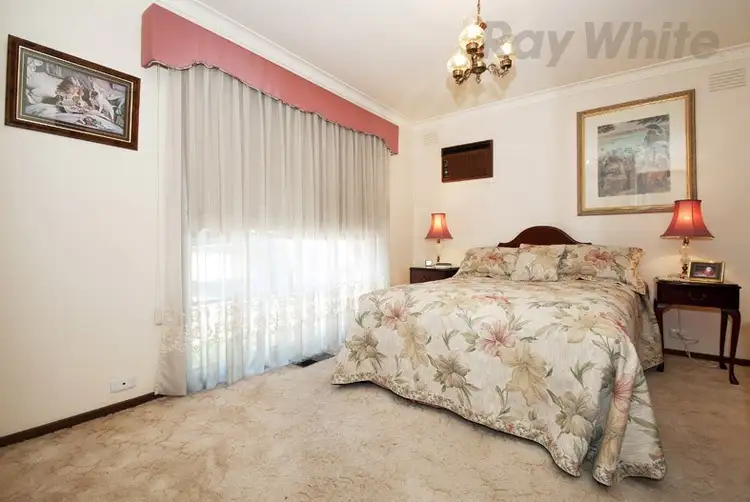 Fifth view of Homely unit listing, Unit 8, 37 BEAUFORT Road, Croydon VIC 3136