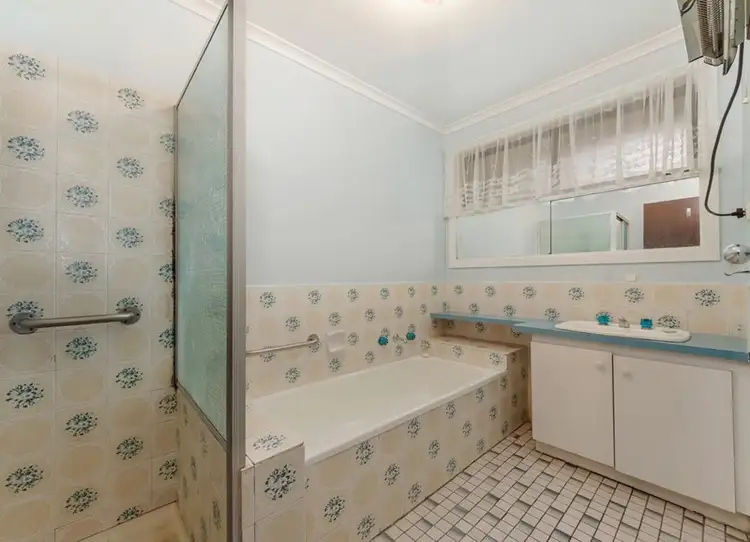 Seventh view of Homely house listing, 44 Erica Avenue, St Albans VIC 3021