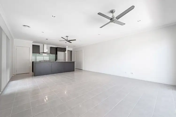 Fifth view of Homely house listing, 32 Palladium Circle, Beveridge VIC 3753