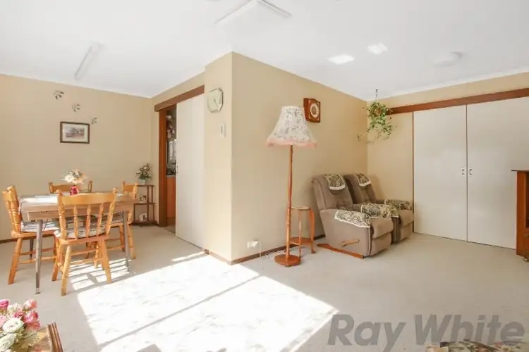 Fifth view of Homely house listing, 18 Conmurra Way, Springdale Heights NSW 2641