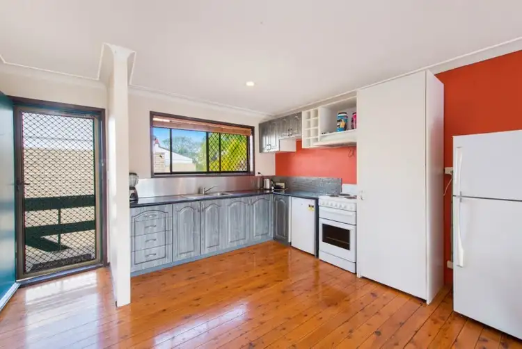 Main view of Homely unit listing, 3/9 Darrambal Street, Chevron Island QLD 4217