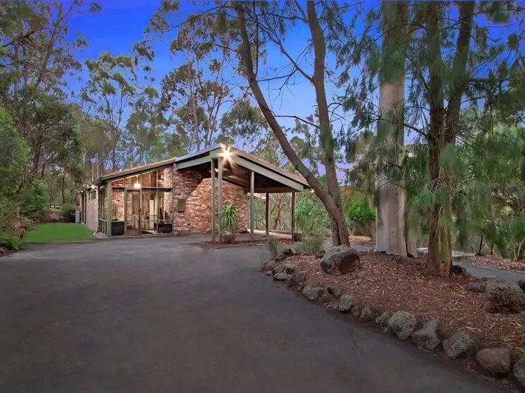 94 McLaughlans Lane, Greensborough VIC 3090
