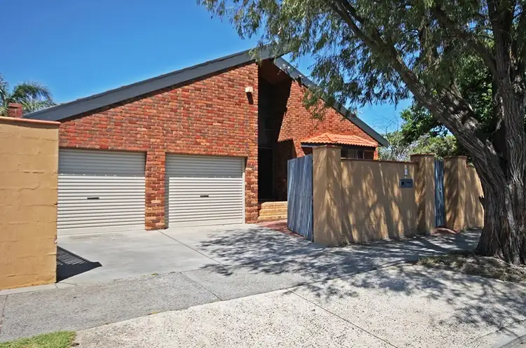2 Sturdee Street, Chelsea VIC 3196