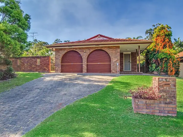 27 Evans Drive, Benowa QLD 4217