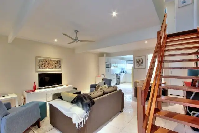 16/155 John Paul Drive, Springwood QLD 4127