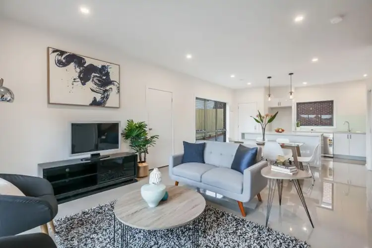 1and3/12 Lane Crescent, Reservoir VIC 3073