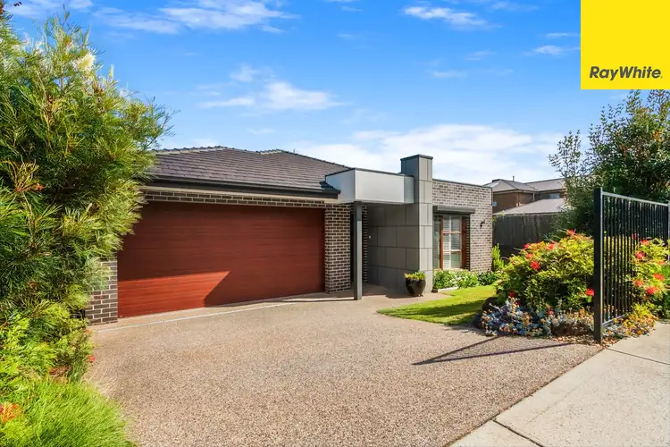 120 Jackson Drive, Drouin VIC 3818