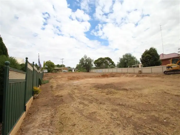 6 Guilford Street, Clare SA 5453