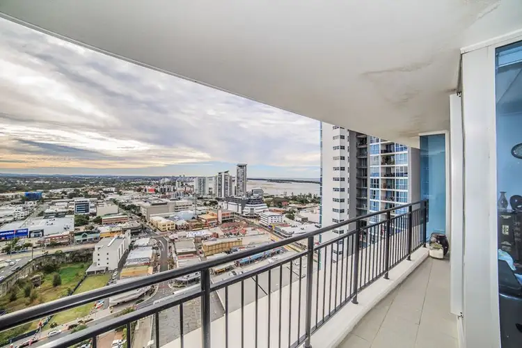 22108/5 Lawson Street, Southport QLD 4215
