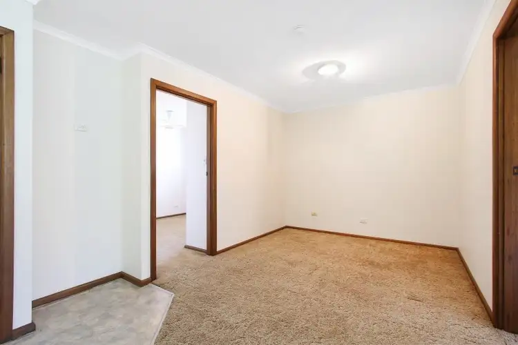 Sixth view of Homely unit listing, 1/695 Lavis Street, East Albury NSW 2640