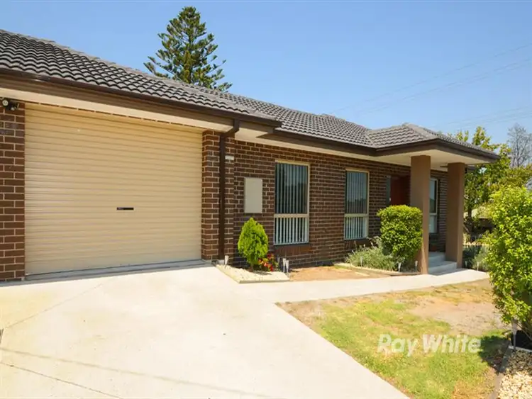 Main view of Homely unit listing, 2/21 Birdwood Avenue, Dandenong VIC 3175