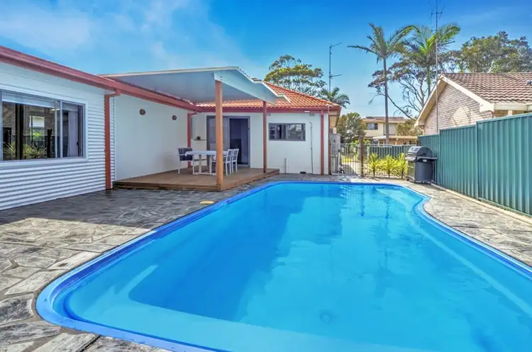 Seventh view of Homely house listing, 10 Sassafras Avenue, Windang NSW 2528