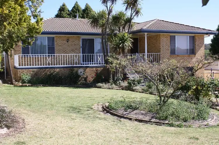 17 Cross, Glen Innes NSW 2370
