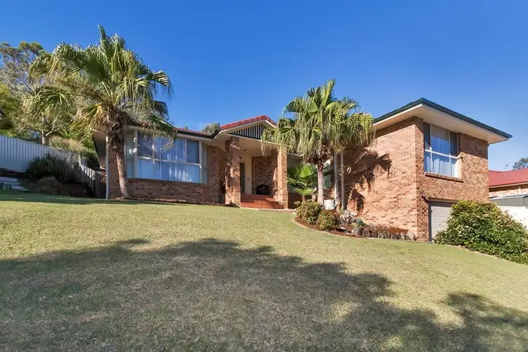 13 White Cap Close, Pacific Pines QLD 4211