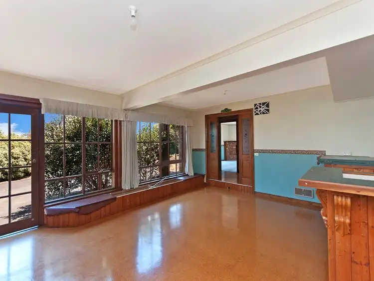 Third view of Homely house listing, 8 Michelle Court, Warrnambool VIC 3280