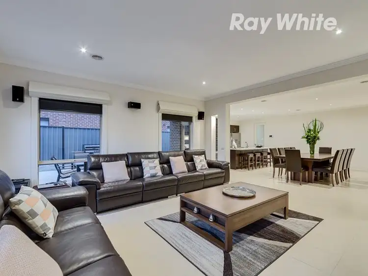 Sixth view of Homely house listing, 8 Bridgehaven Drive, Craigieburn VIC 3064