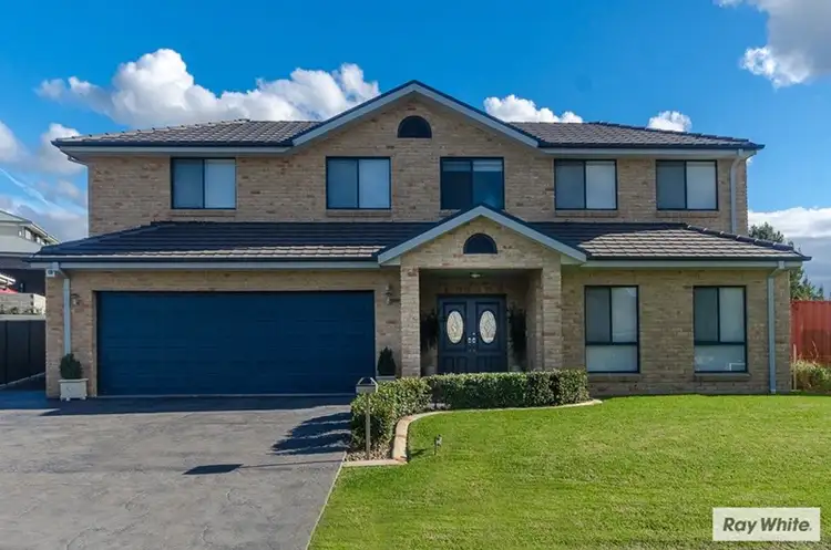 53 Rondanella Drive, Kanahooka NSW 2530