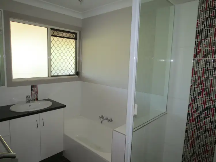 Sixth view of Homely house listing, 4 Waldby Court, Emerald QLD 4720