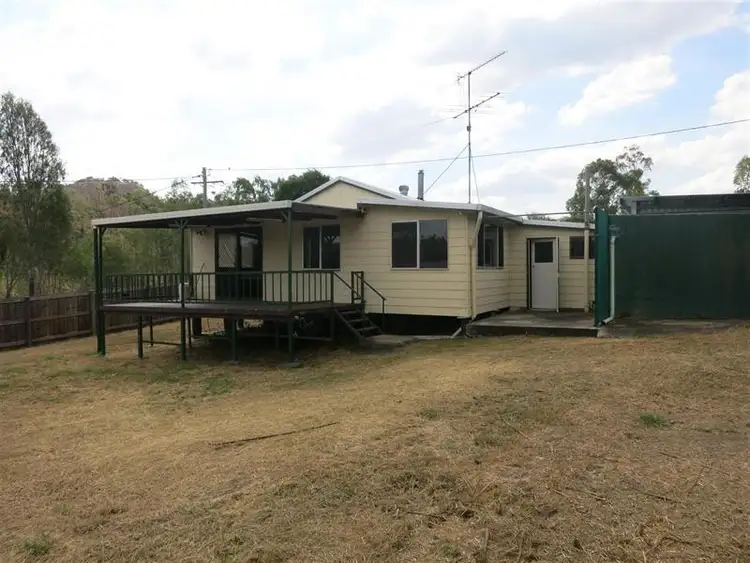 4 Queen Street, Mount Morgan QLD 4714