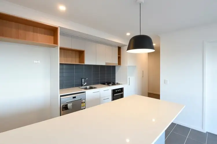 Fifth view of Homely unit listing, 303/9-15 Regina Street, Greenslopes QLD 4120