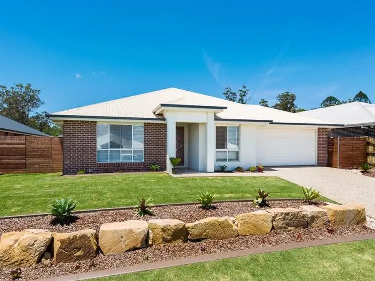 8 Schneider Court, Middle Ridge QLD 4350