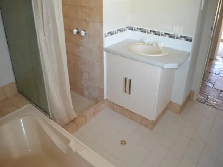 Fourth view of Homely house listing, 6 Silda Place, Gosnells WA 6110