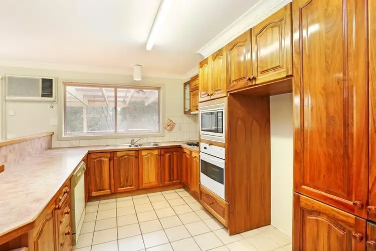 Seventh view of Homely house listing, 11 St Anthony Court, Lara VIC 3212