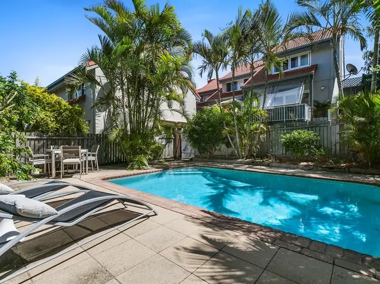 3/1 Margit Crescent, Sunrise Beach QLD 4567