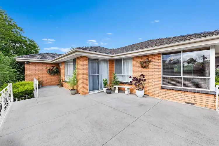 Second view of Homely house listing, 4 Katandra Court, Mount Waverley VIC 3149