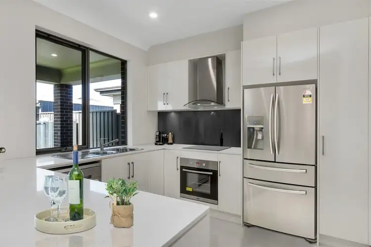 2/16 Airdrie Avenue, Seaton SA 5023
