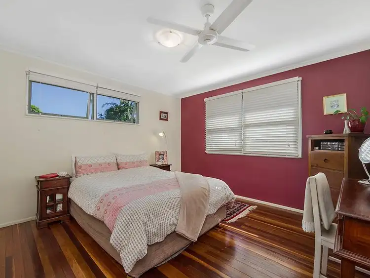 Sixth view of Homely house listing, 4 Zenith Avenue, Labrador QLD 4215