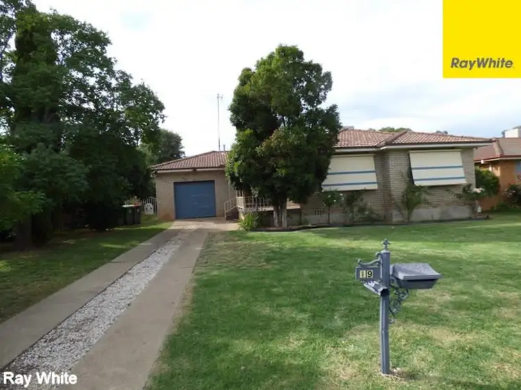 19 Belah Street, Forbes NSW 2871