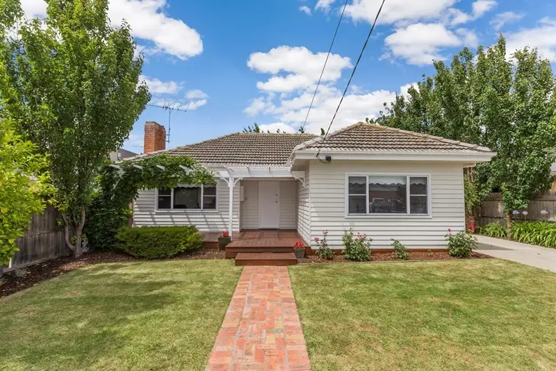 Main view of Homely house listing, 1/5 Bosanquet Avenue, Newtown VIC 3220