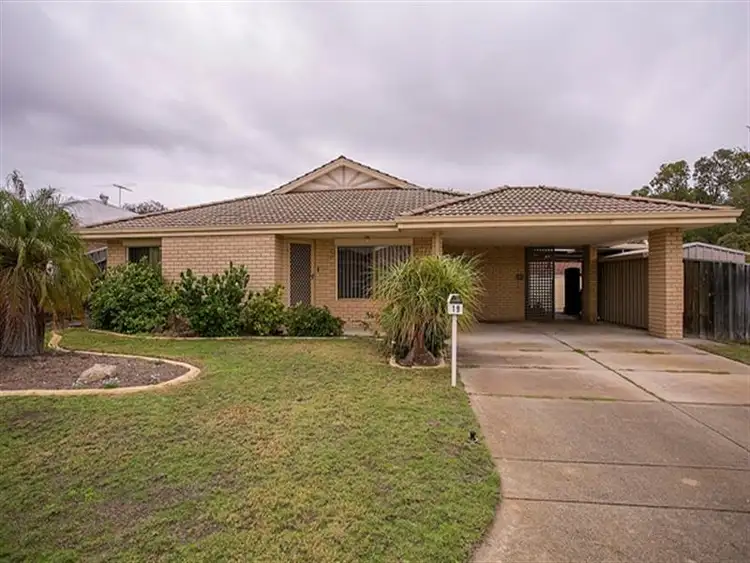 19 Burton Retreat, Stratton WA 6056