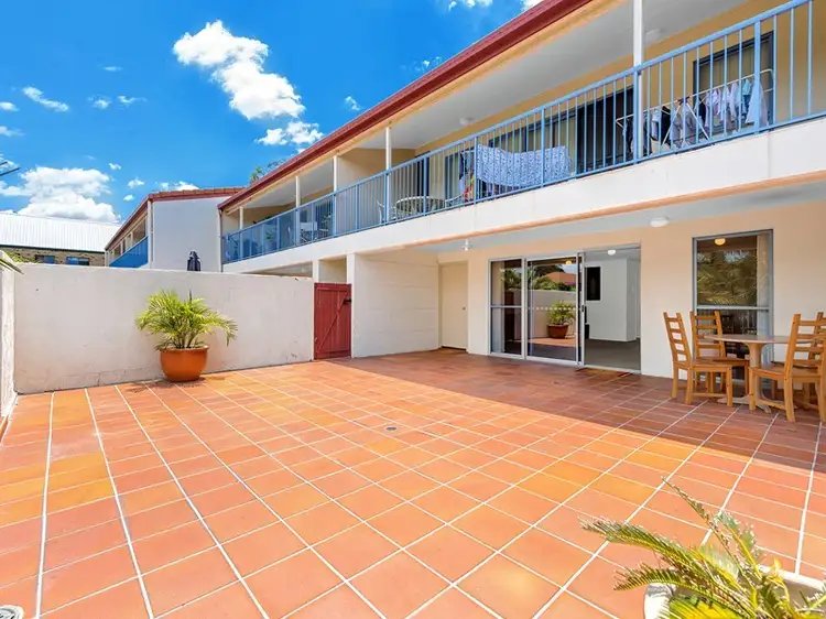 6/2 Waverley Road, Taringa QLD 4068