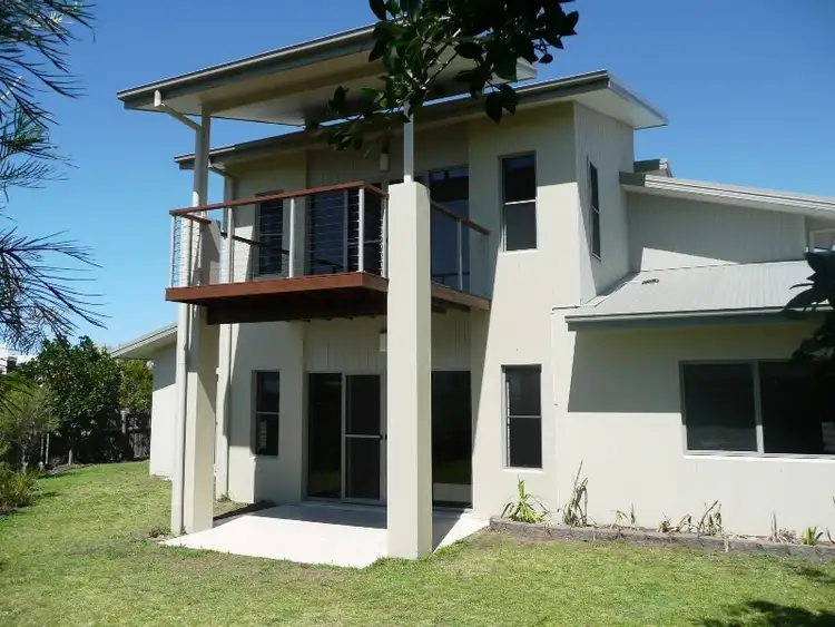 2/2 Ebony Court, Casuarina NSW 2487