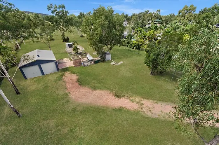 25 Heferen Crescent, Black River QLD 4818