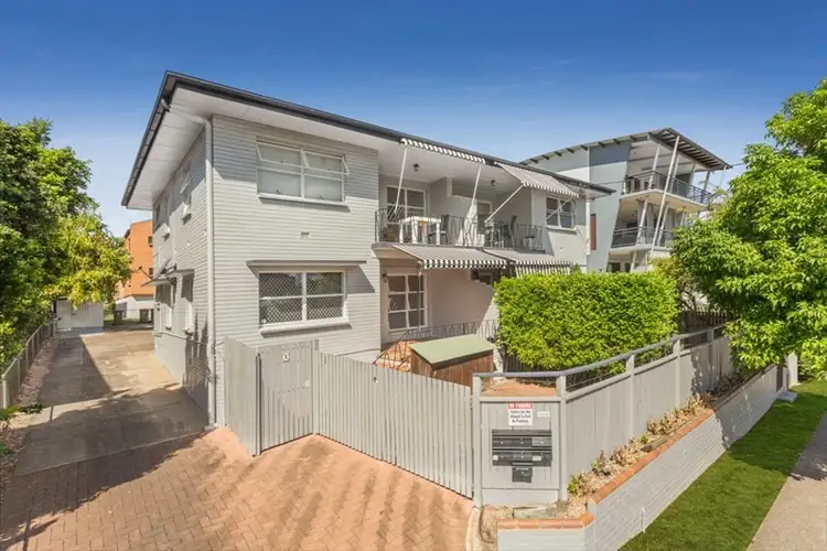 2/29 Montpelier Street, Clayfield QLD 4011