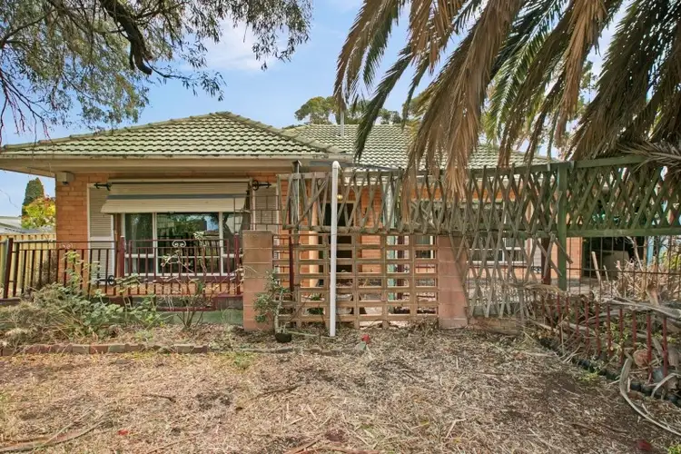 6 Fairway Street, Para Hills SA 5096