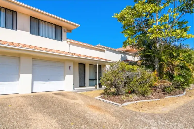 Main view of Homely townhouse listing, 802/2-14 Gentian Drive, Arundel QLD 4214