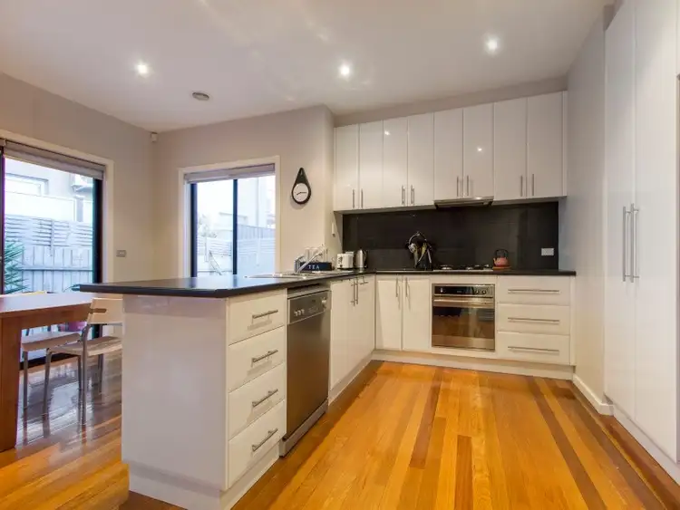 Second view of Homely unit listing, 2/376 Station Street, Chelsea VIC 3196