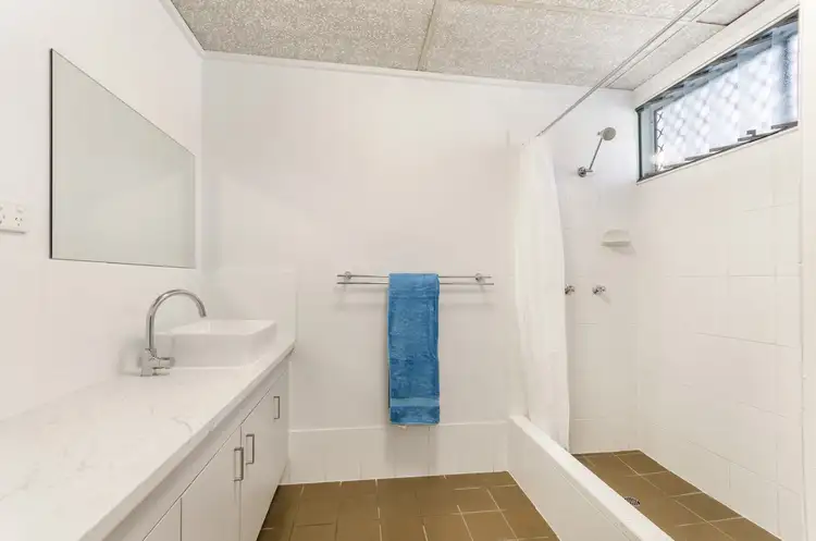Fourth view of Homely block of units listing, 18 Mathiesen Street, Cranbrook QLD 4814