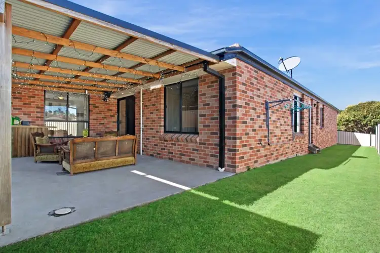 Sixth view of Homely house listing, 2/61 Squadron Crescent, Rutherford NSW 2320