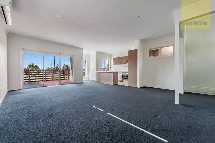 Fourth view of Homely house listing, 109 Creekwood Drive, Craigieburn VIC 3064